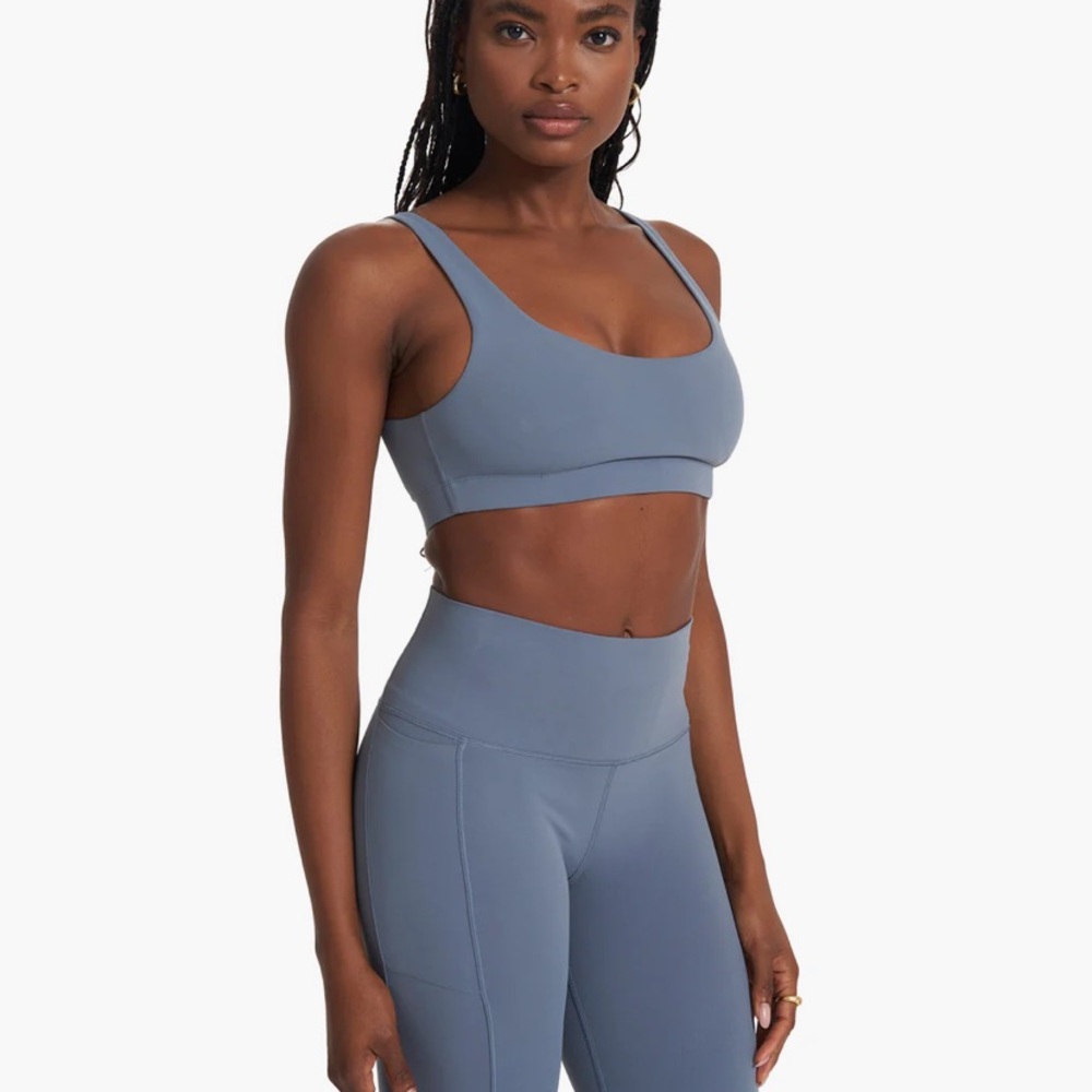 Vuori Daily Bra in light azure